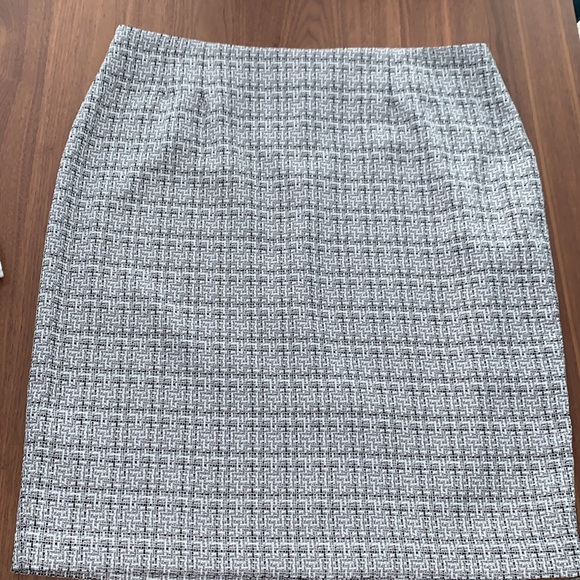 EVAN PICONE BLACK LABEL TEXTURED PENCIL SKIRT - Picture 5 of 8